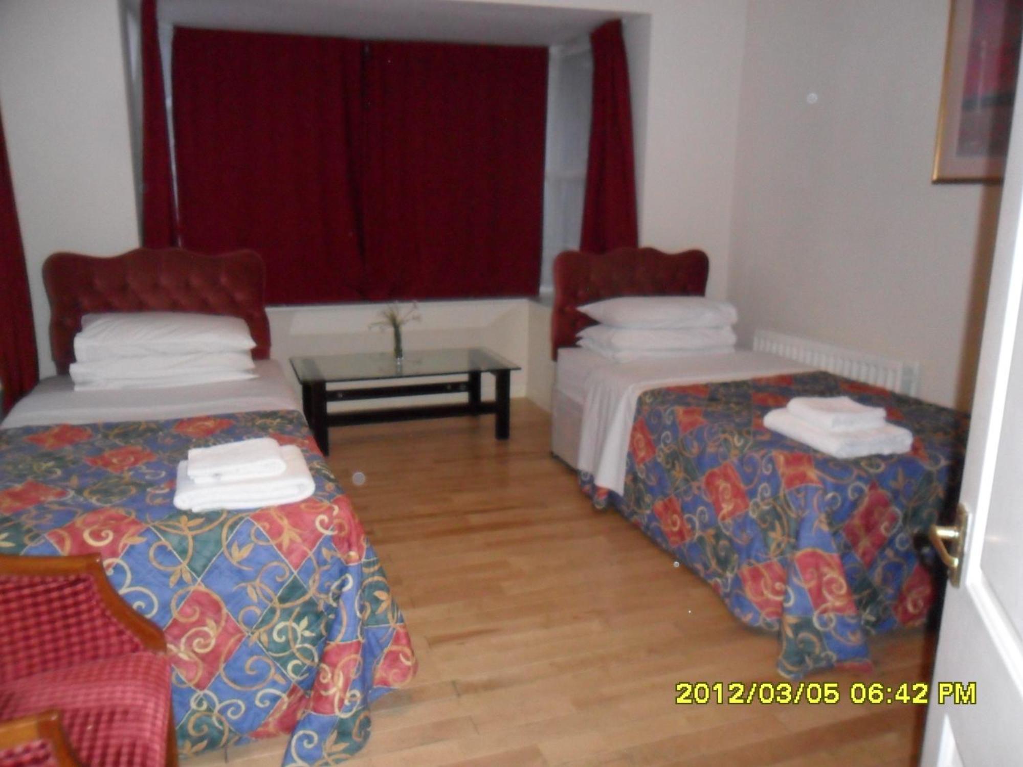 Thorpe Lodge Hotel Peterborough Bagian luar foto